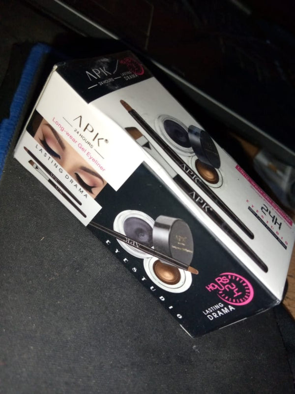 APK STUDIO TOUCH GEL KAJAL AND EYELINER CAKE 2IN1 erfrbks3e-9