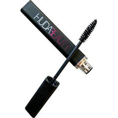 Huda beauty store mascara