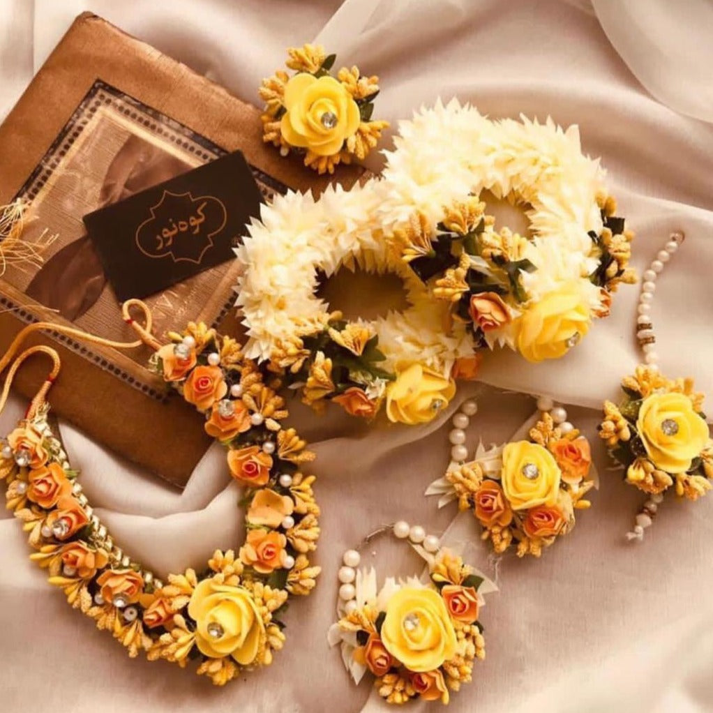 Flower Jewellery online | LAMANSH Floral Jewellery Sets online for Haldi ,  Mehendi & Baby Shower ceremony at best Prices ! – Lamansh
